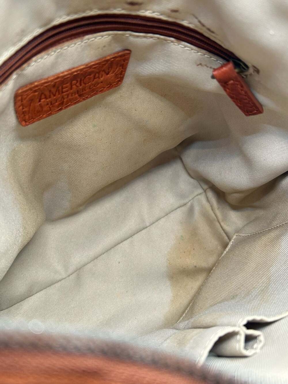 Sundance Maroon Pebbled Leather Shoulder Bag Made in Spain - Picture 5 of 10